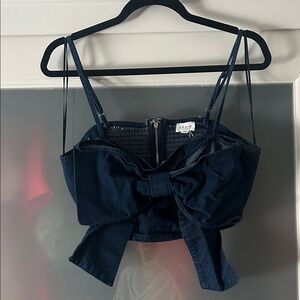 Jean bow top